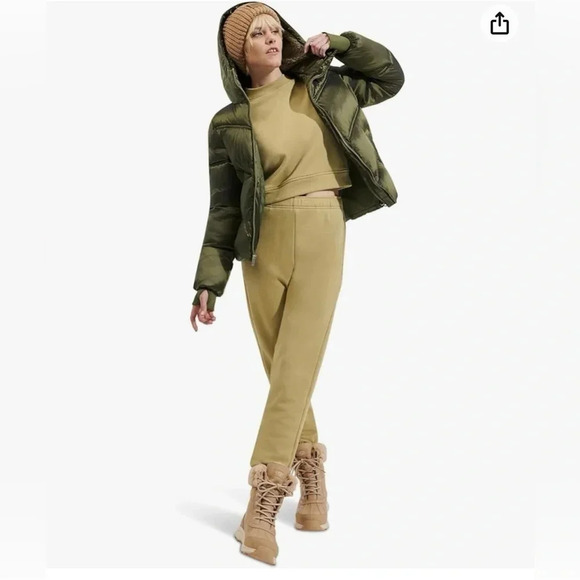 NWT UGG Women's Ronney Cropped Puffer Jacket, Burnt Olive, Size: Small - Picture 3 of 13